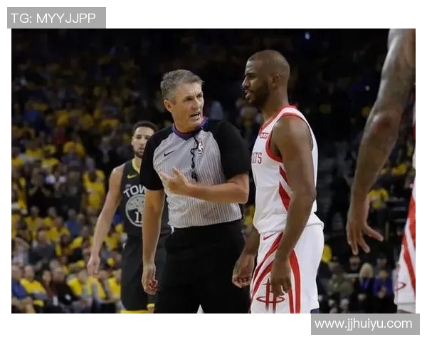 冲突升级！保罗与教练发生激烈争执