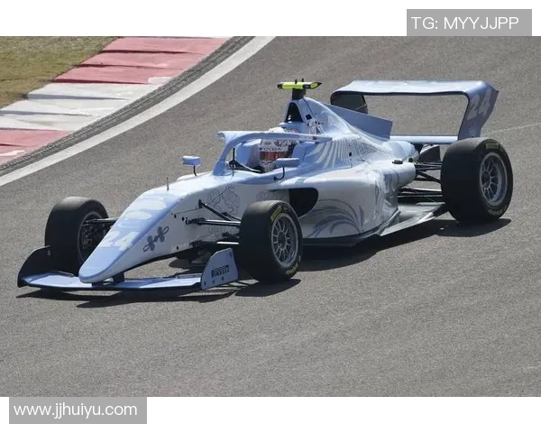 F1赛场新技术应用案例分析助力性能提升与赛事革新